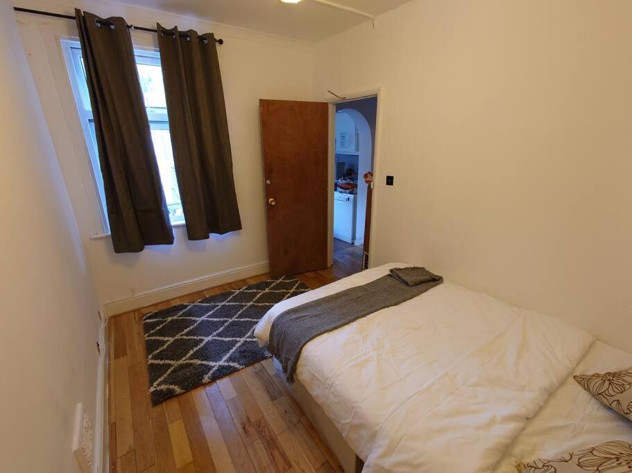 Edwardian 4 Bedrooms With 4 Bathrooms Townhouse, Next To Underground, Accommodates 10 People Лондон Екстер'єр фото