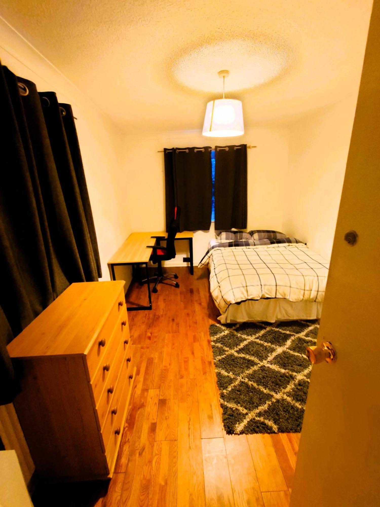 Edwardian 4 Bedrooms With 4 Bathrooms Townhouse, Next To Underground, Accommodates 10 People Лондон Екстер'єр фото